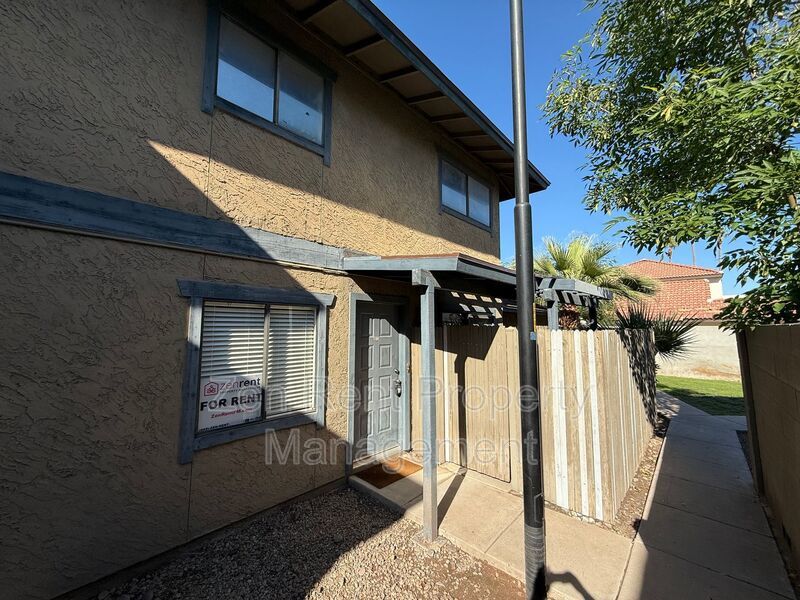 Cozy 2 Bedroom Chandler Condo property image