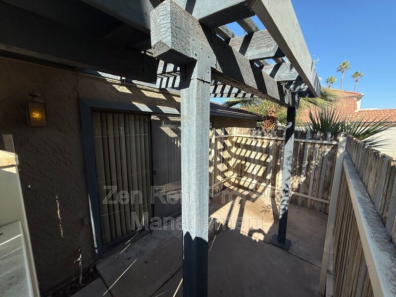 Cozy 2 Bedroom Chandler Condo property image