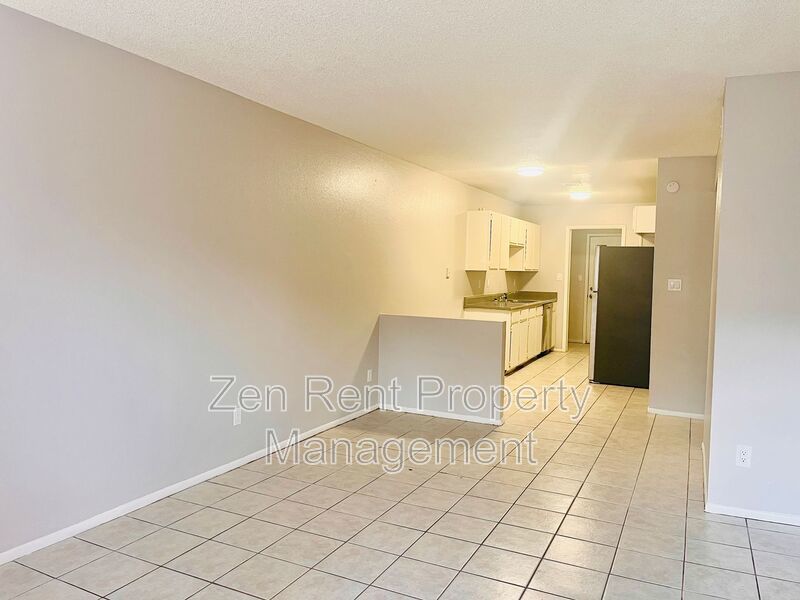 Newly Renovated 2Bd 1Bth in Mesa, AZ! Free App Fee upon signed lease! property image