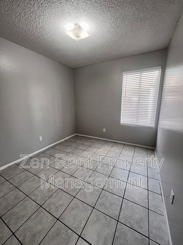 Newly Renovated 2Bd 1Bth in Mesa, AZ! Free App Fee upon signed lease! property image
