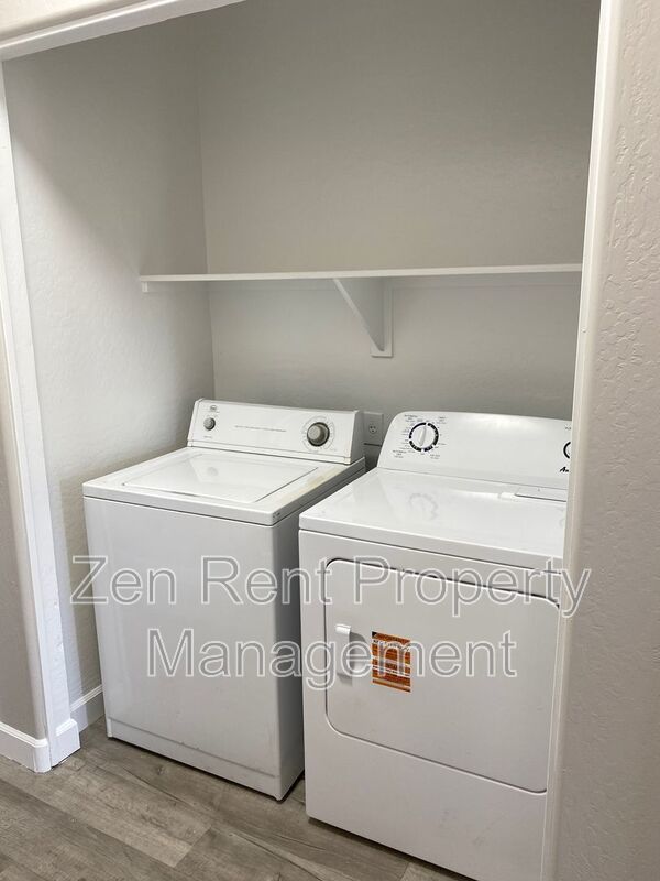 Resort-Style Living in Gilbert – 3 Bed Townhome Near SanTan Village property image