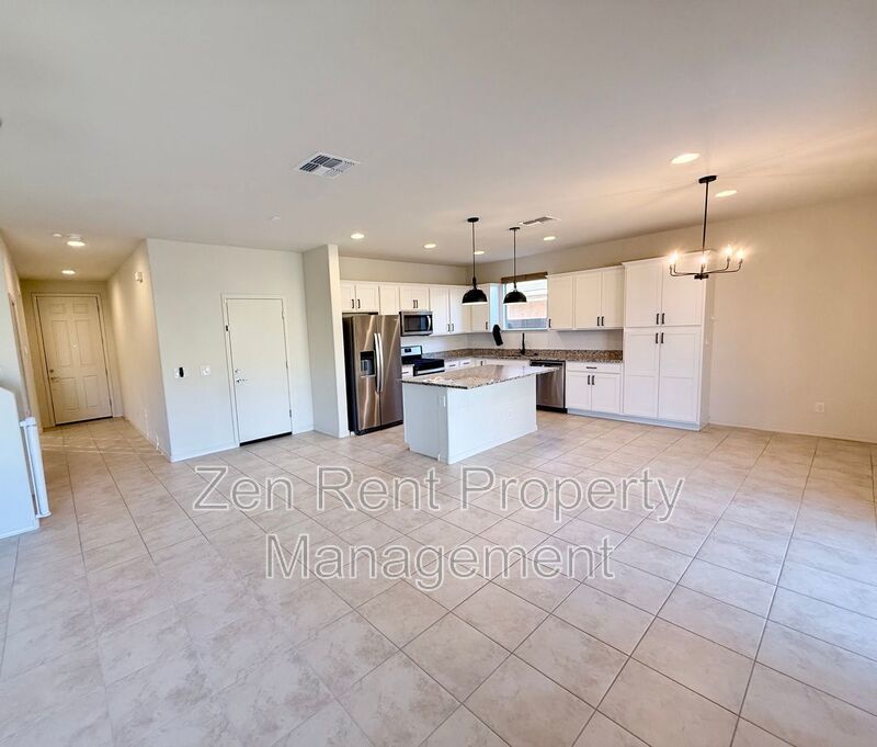 BEAUTIFUL Home in San Tan Valley with Mountain View’s! A Must See! property image
