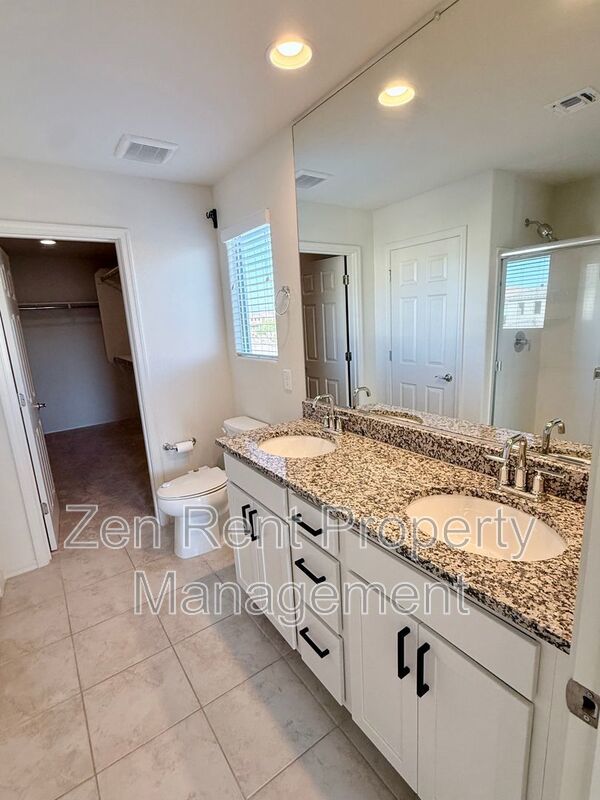 BEAUTIFUL Home in San Tan Valley with Mountain View’s! A Must See! property image