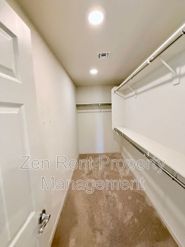 BEAUTIFUL Home in San Tan Valley with Mountain View’s! A Must See! property image