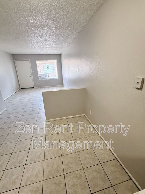 Newly Renovated 2Bd 1Bth in Mesa, AZ! Free App Fee upon signed lease! property image