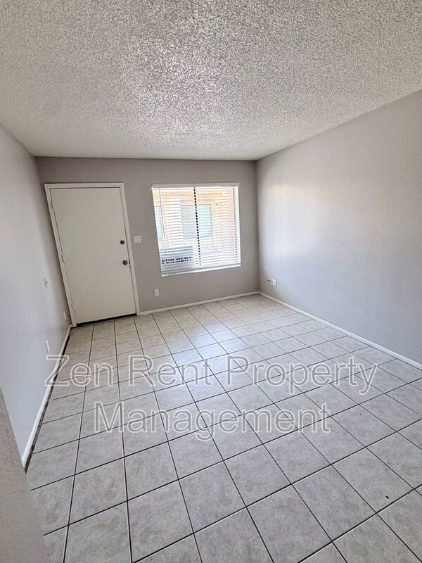 Newly Renovated 2Bd 1Bth in Mesa, AZ! Free App Fee upon signed lease! property image