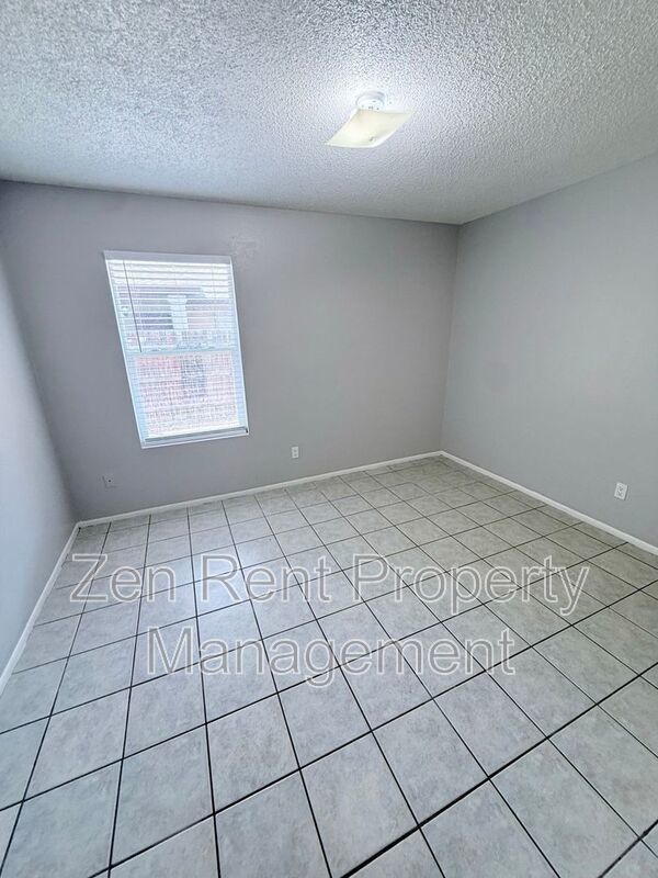 Newly Renovated 2Bd 1Bth in Mesa, AZ! Free App Fee upon signed lease! property image