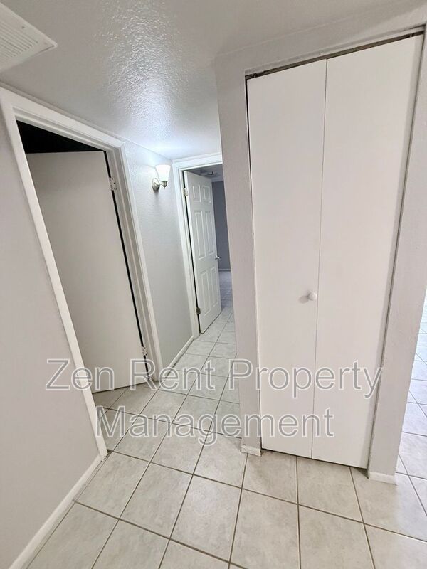 Newly Renovated 2Bd 1Bth in Mesa, AZ! Free App Fee upon signed lease! property image