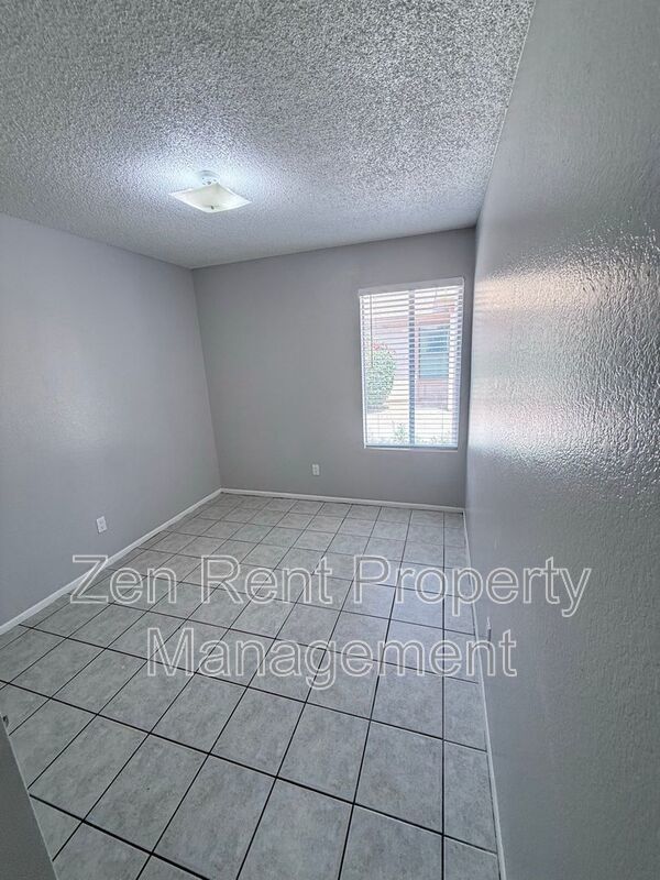 Newly Renovated 2Bd 1Bth in Mesa, AZ! Free App Fee upon signed lease! property image