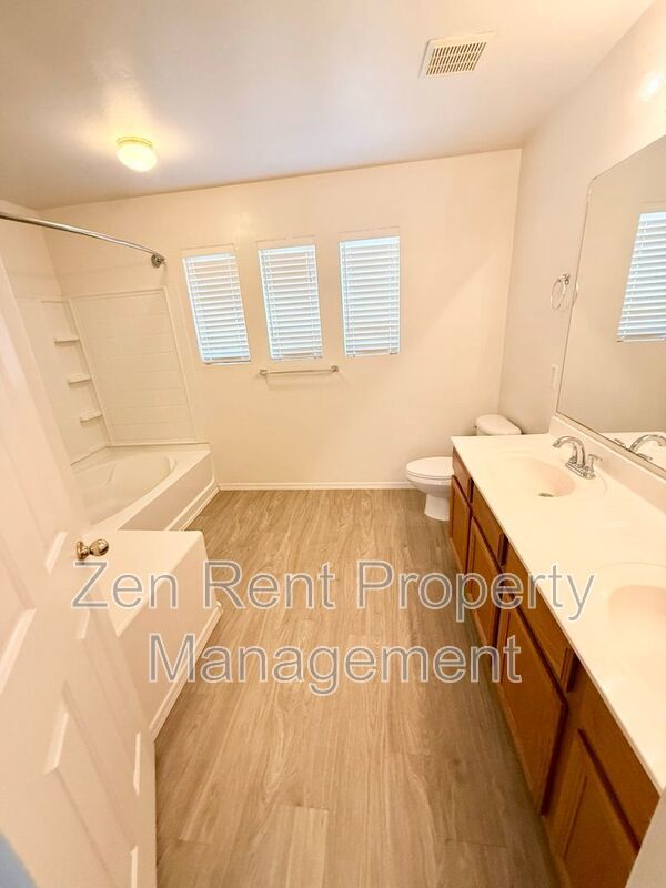 Beautiful Home in The Gardens- Free App Fee* property image