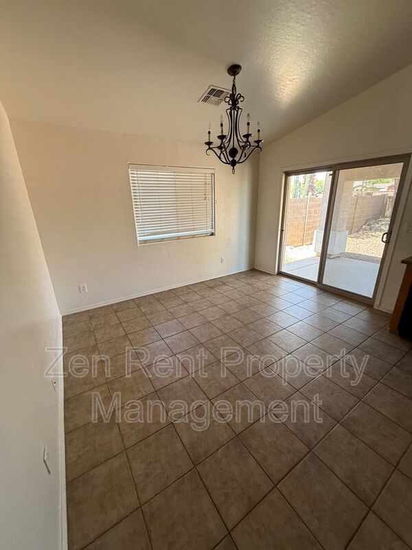 NEWLY LISTED - BEAUTIFUL HOME IN SAN TAN HEIGHTS! property image