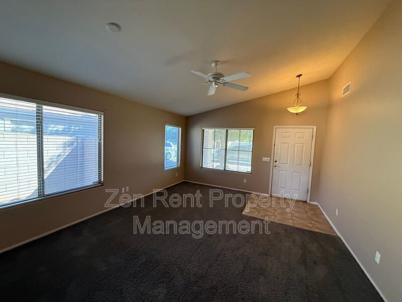 Beautiful 3 Bed, 2 Bath Home In Mesa! property image