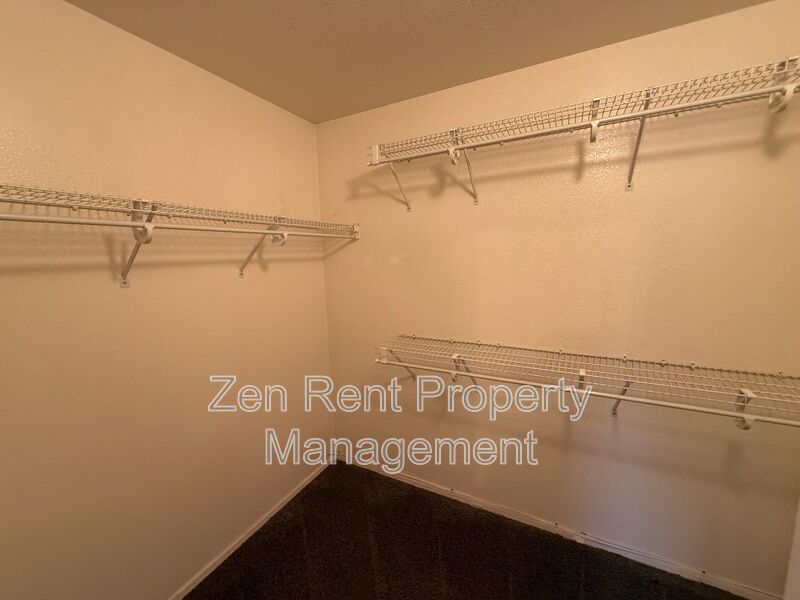 Beautiful 3 Bed, 2 Bath Home In Mesa! property image