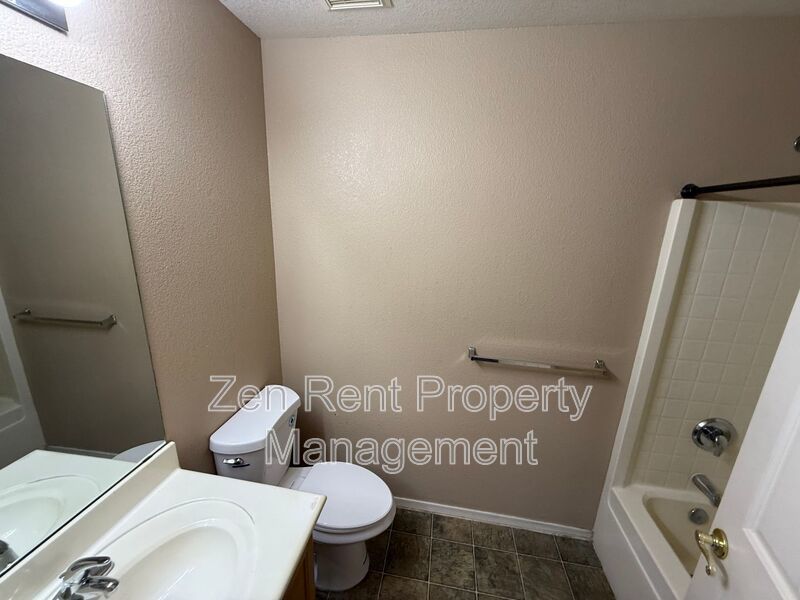 Beautiful 3 Bed, 2 Bath Home In Mesa! property image