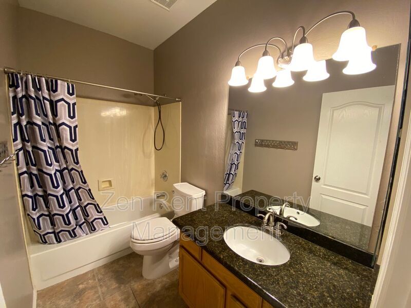 Heart of Gilbert property image